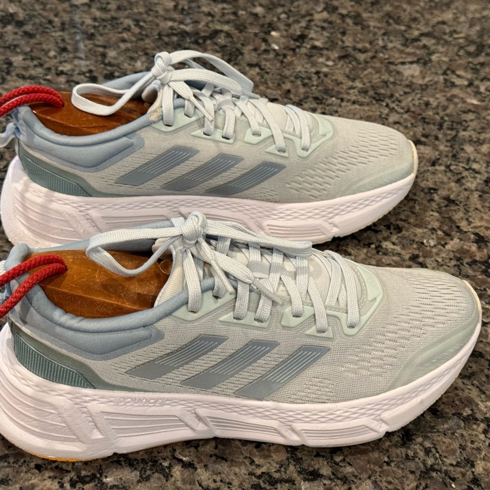Adidas Ultra Boost Women’s Size 8M Athletic Shoes Mint Green & White - Picture 3 of 14